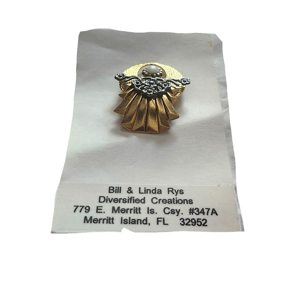 Vtg Diversified Creations Merritt Island Fla Layered Angel Pin Brooch on Card - Picture 3 of 3